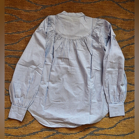Puff-Sleeve Striped HenleyVisitarShirt for Women - Picture 7 of 11